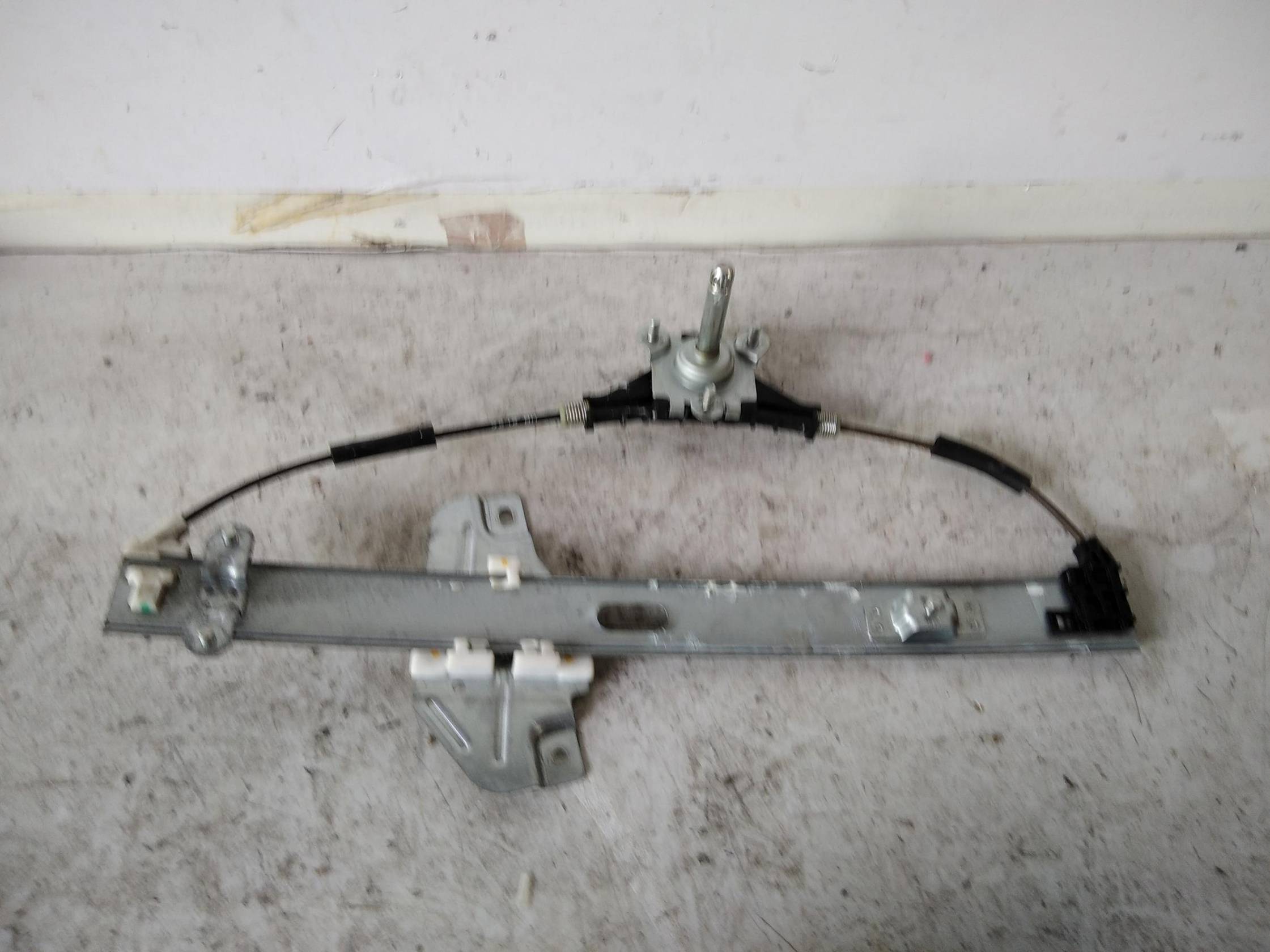 Alzacristallo porta post. dx.